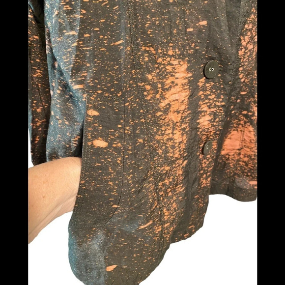 Redwood Court Silk Blend Button Down Top - Picture 4 of 11
